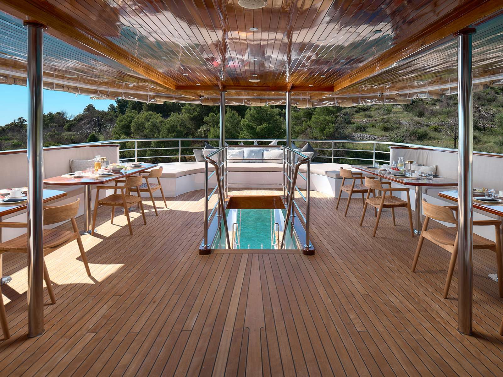 yachtPic14
