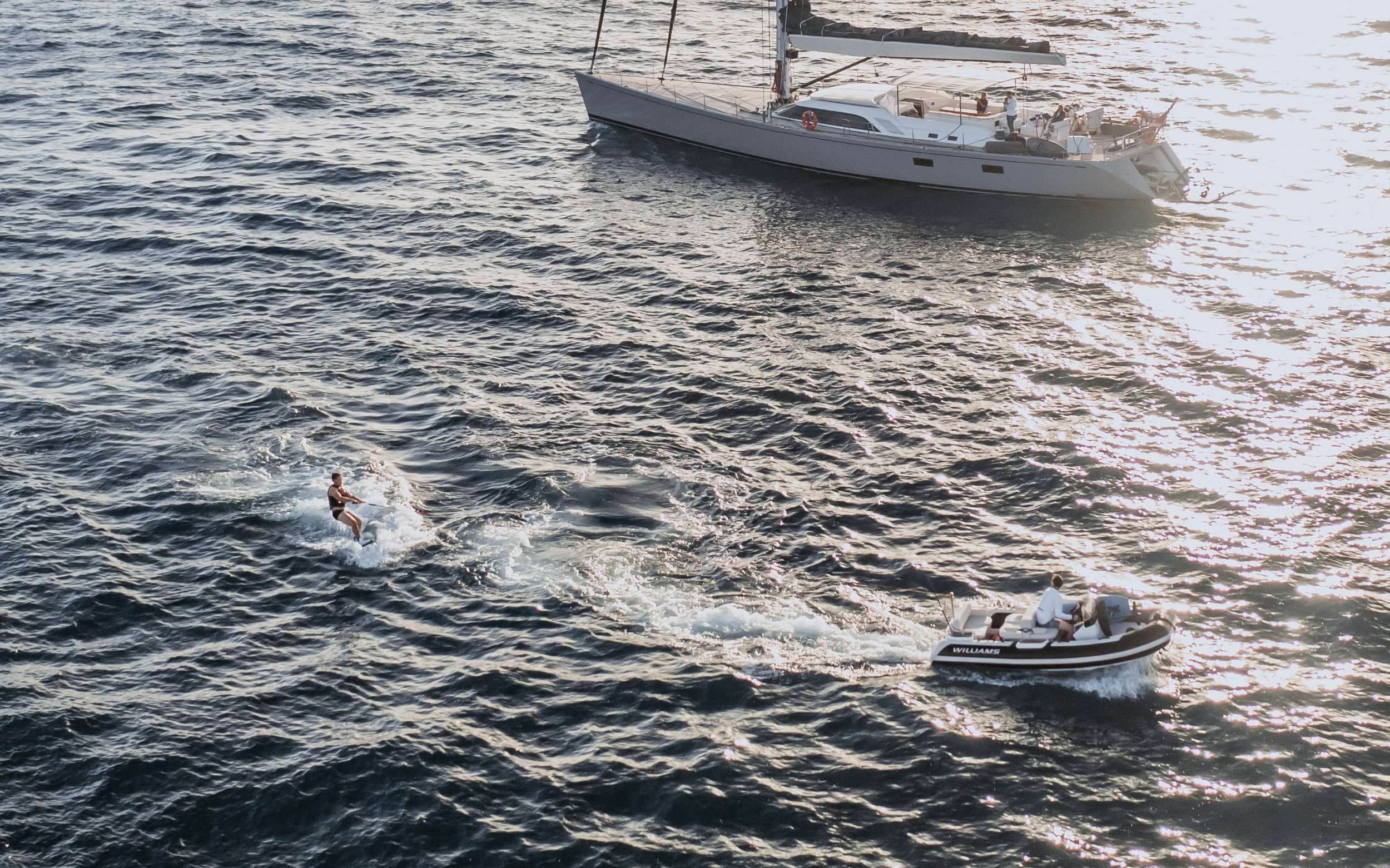 yachtPic13